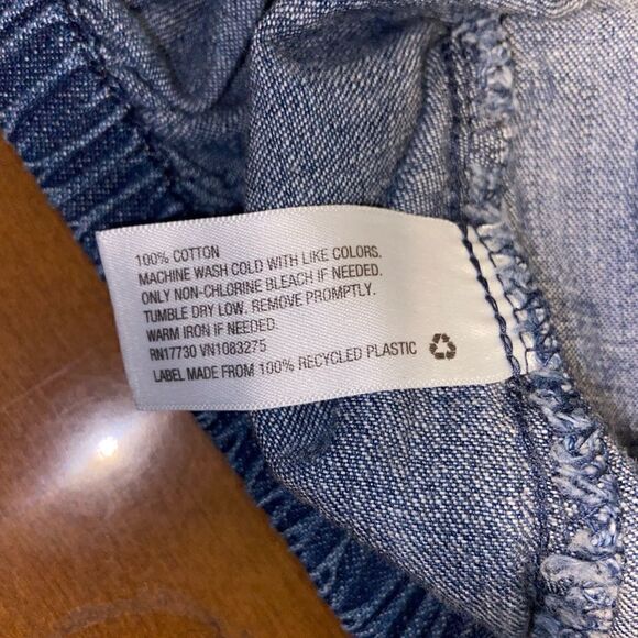 Universal thread long sleeve flowy denim blouse size large - Picture 3 of 4